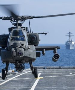 Арт.85002 Вертолёт AH-64 Apache основной боевой вертолёт США